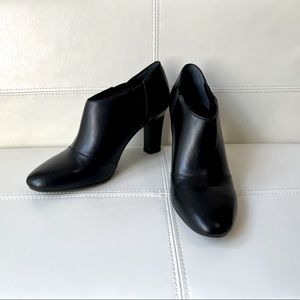 Ralph Lauren Black Brittni Bootie, Size 7.5